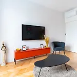 Palace Of Culture View Apartment